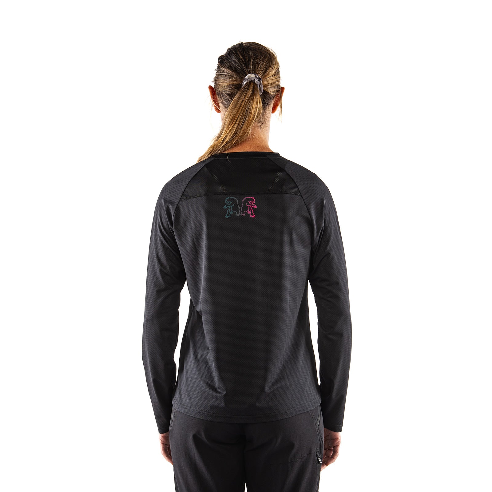 The model is 5' 8" wearing size Medium.