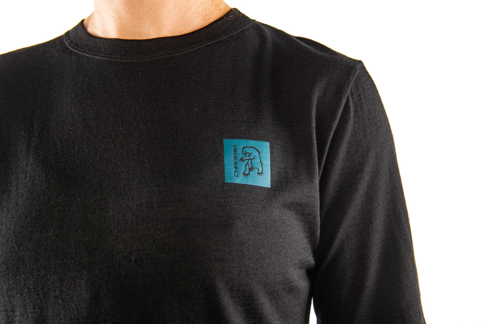 The model is 5' 8" wearing size Medium.